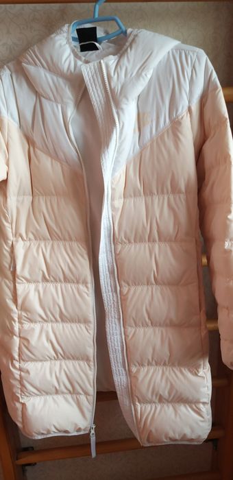 Пальто и пуховик найк