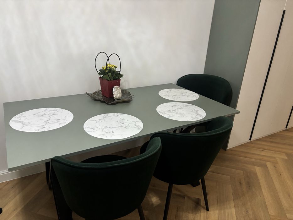 Masă dining modernă la comandă – 160 × 90 cm, blat PAL melaminat, picioare metalice