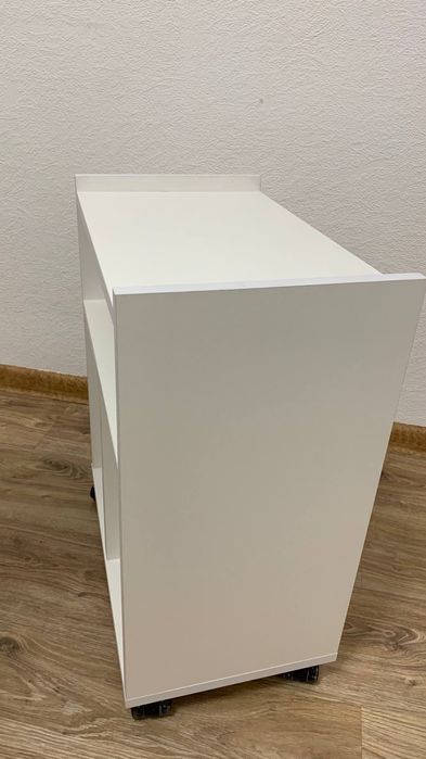 Помощник стеллаж тумбочка