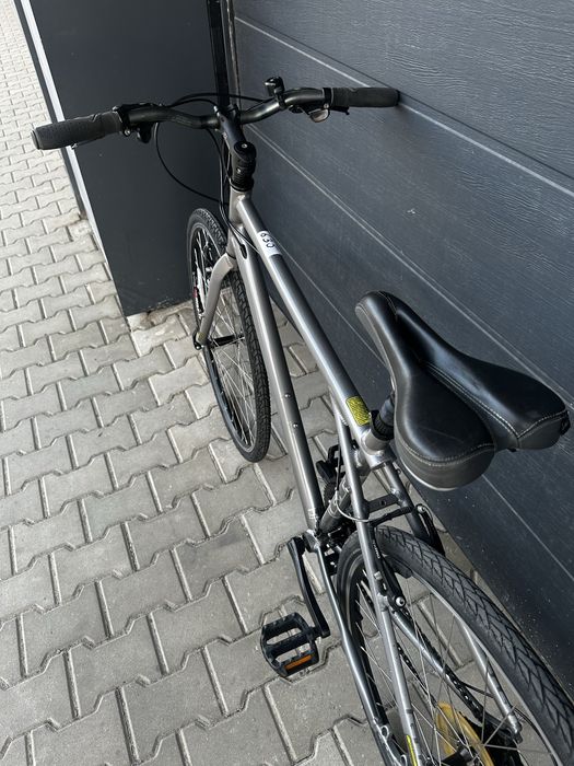 Велосипед GT 28” M” 3x8