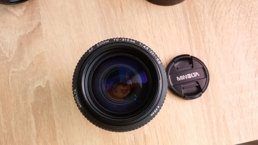 DSLR MINOLTA Dynax 5D- kit extins
