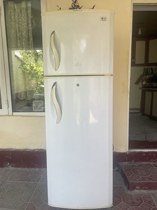 Холодильник LG expressCool