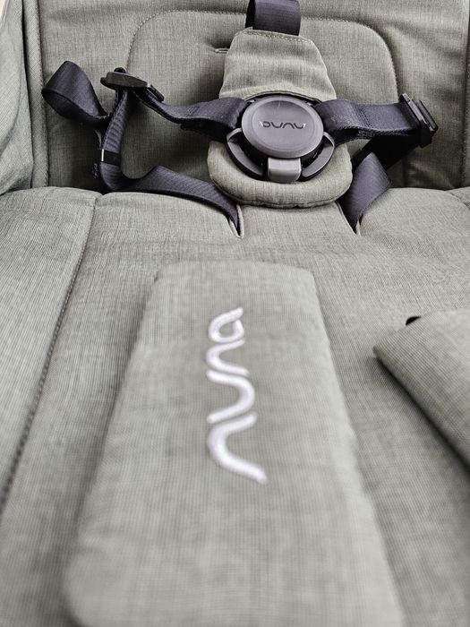 Nuna TRVL Pin - Carucior ultra compact