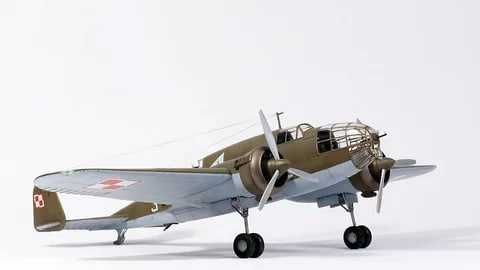 Сборная модель самолета PZL.37 «Лось» (ZTS, 1/72)