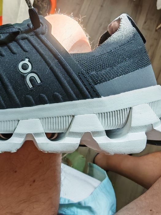 Adidași On cloud swift4 runner cu speedboard.