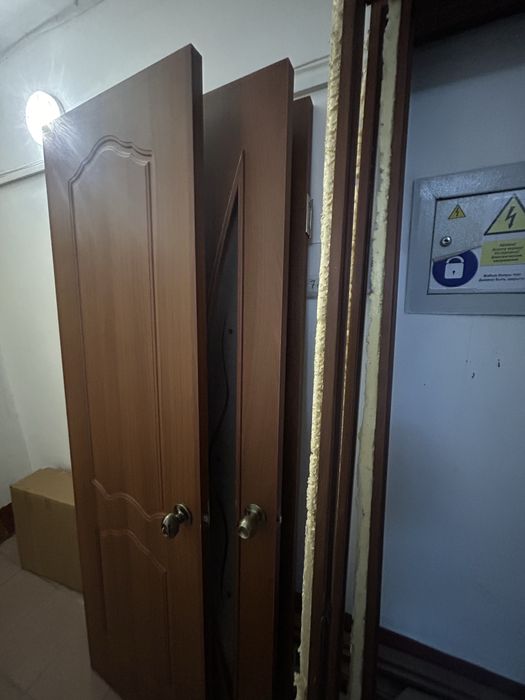 Двери целые     .