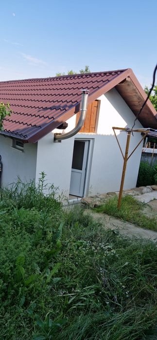 Vând 13,5 ari teren Plopeni-Suceava