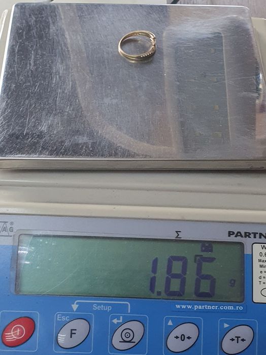 Inel din aur de 14K cu pietre semiprețioase albe – mărimea 58