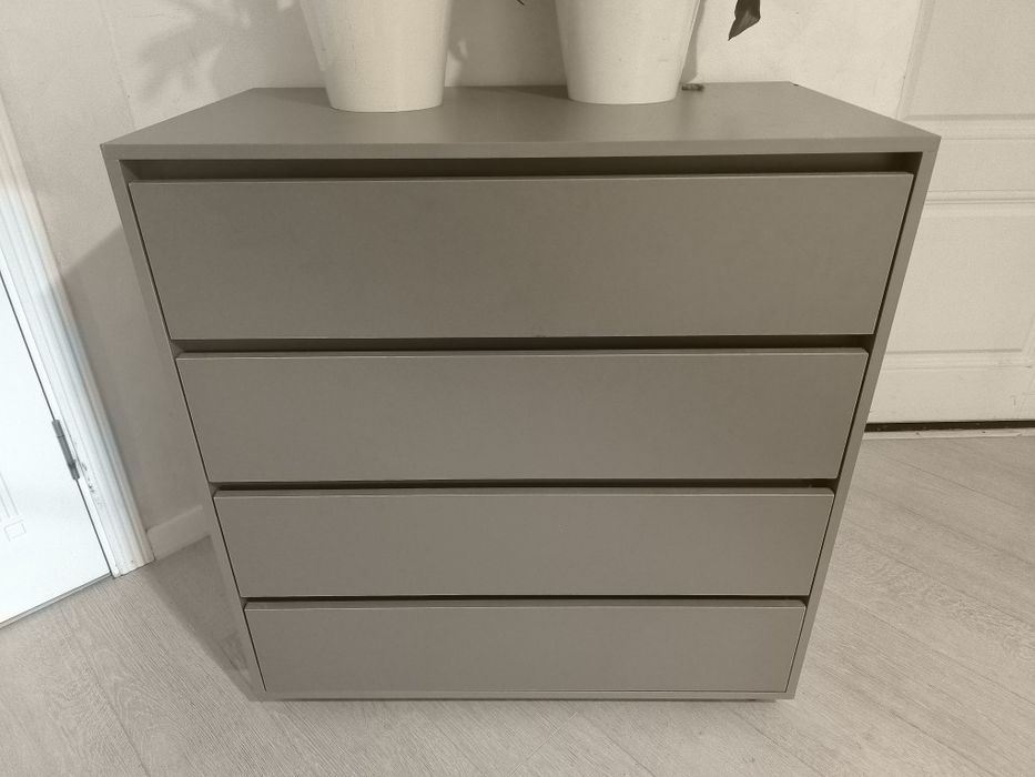 Комод для спальний