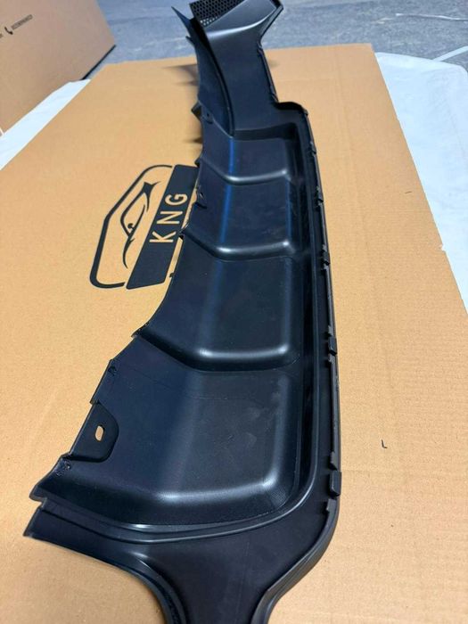 бмв ф32 ф36 дифузьор / добавка за задна броня / bmw f32 f36 с щипки