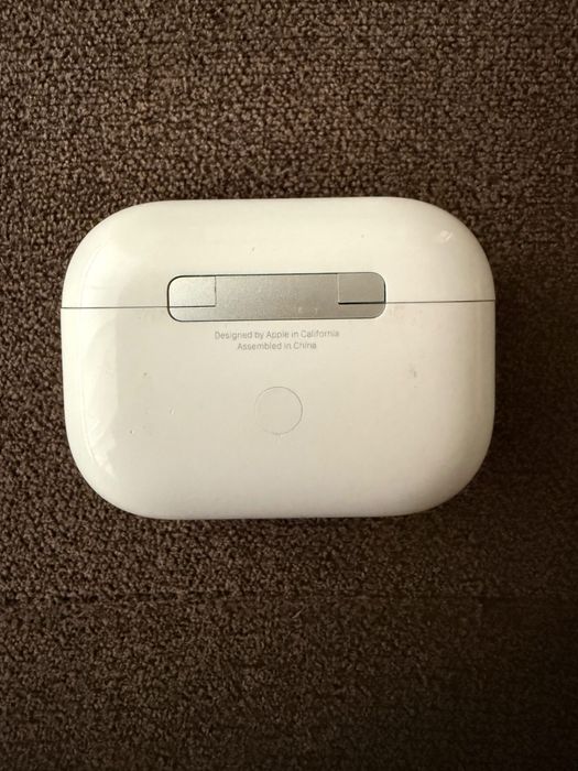Apple Airpods Pro (1st Gen) с безжично MagSafe зареждане