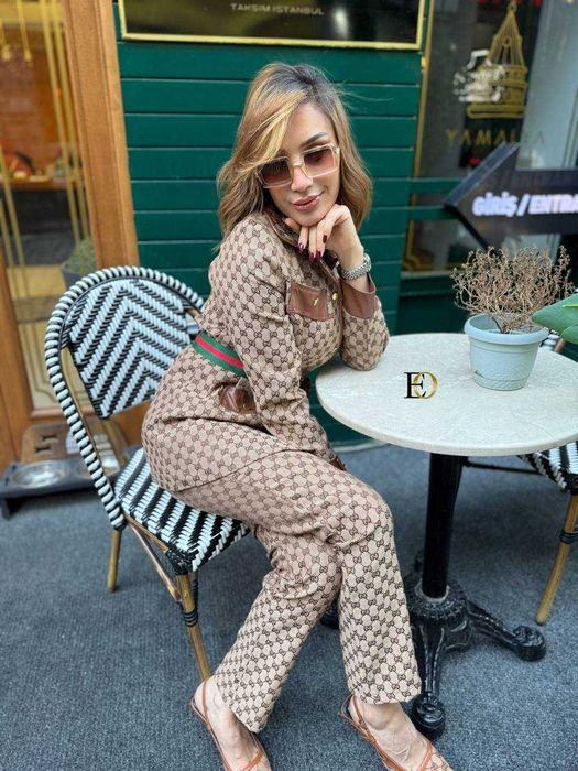 Compleu dama elegant