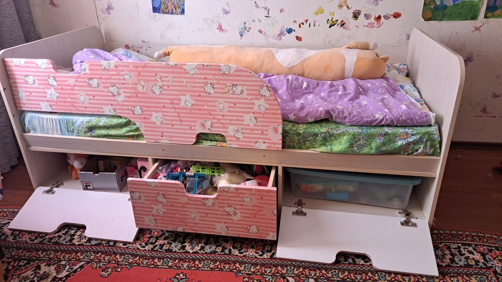 Продам кровать детскую