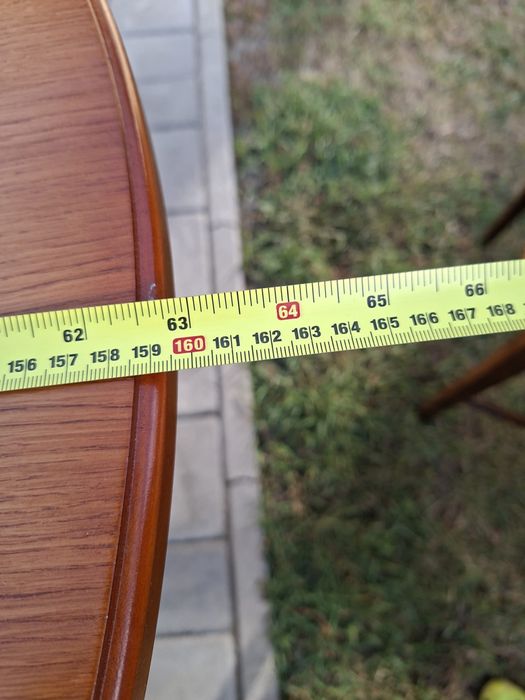 Vand masa cu 2 scaune si coltar de bucatarie
