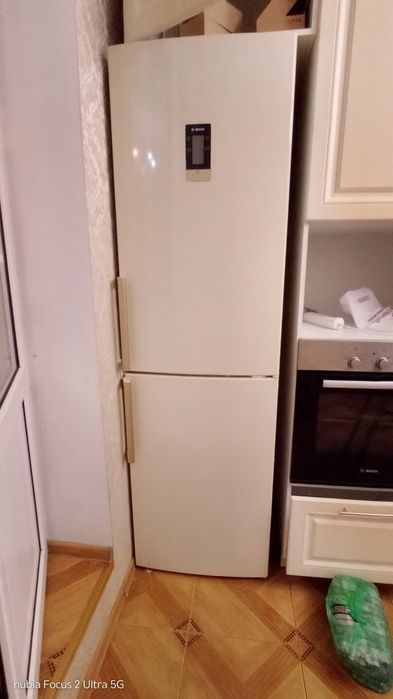 Продам холодильник