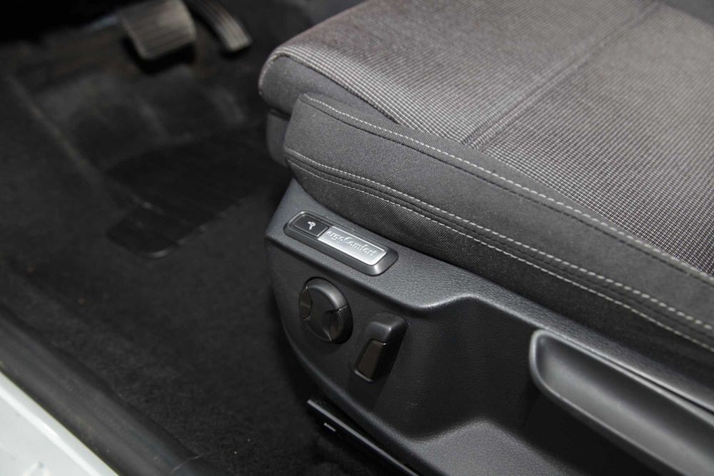 Sistem adaptare scaune de VW Passat B8 pe Logan Duster Sandero
