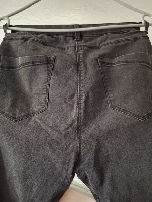 Blugi elastici femei  Pepco