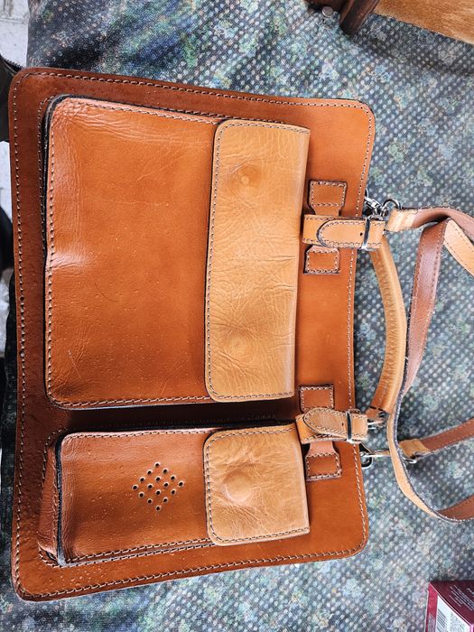 Vand geanta din piele