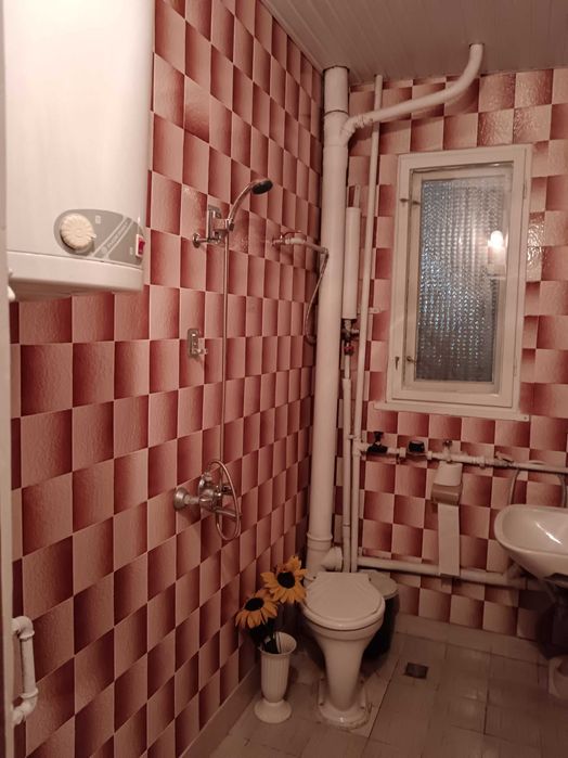 Дава се под наем Офис в Казанлък - 100 кв.м за 228.99 € - Снимка #8