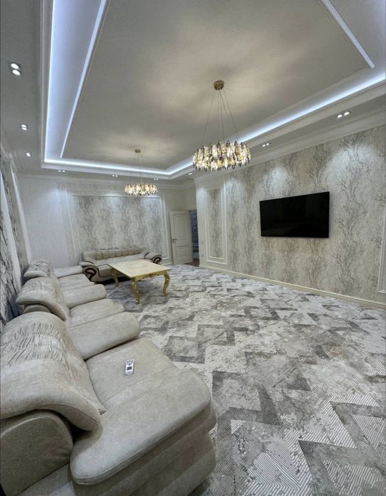 Шикарная 2-3 комнатная квартира вцентре Ташкента(Мирабод,посольствоРФ)