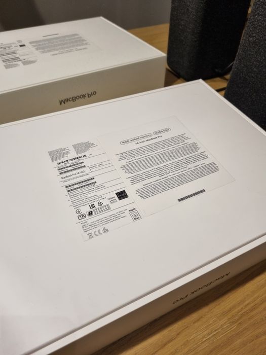 Macbook Pro M1, 16 [2022], 14 диагональ