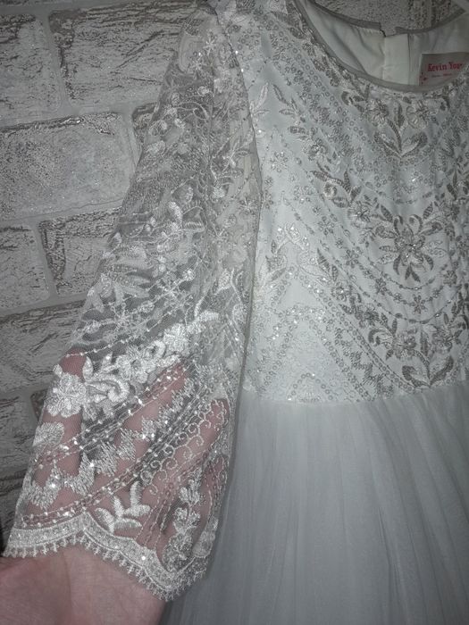 Продам шикарное платье