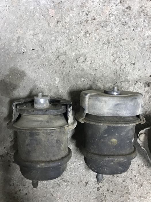 Подушки  АКПП Lexus GS s190 AWD