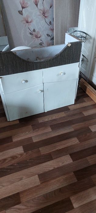 Раковина  очень хорошом состояние