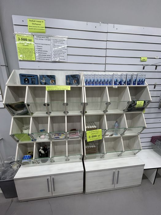 Стеллаж с ячейками