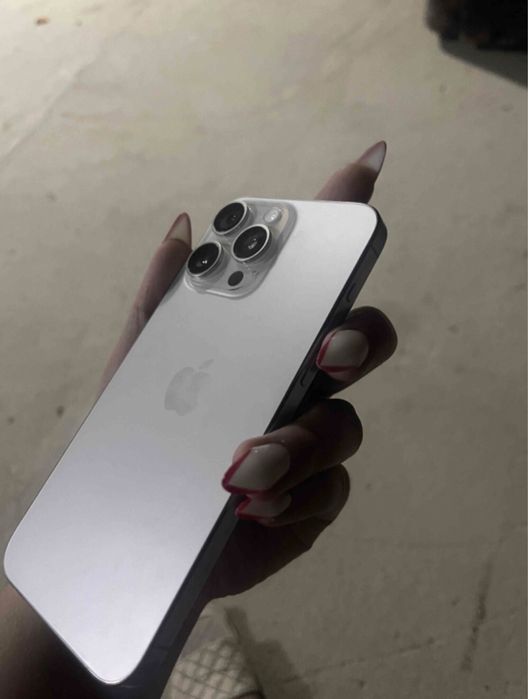 Айфон 15 про мах 256гб Без ремонт