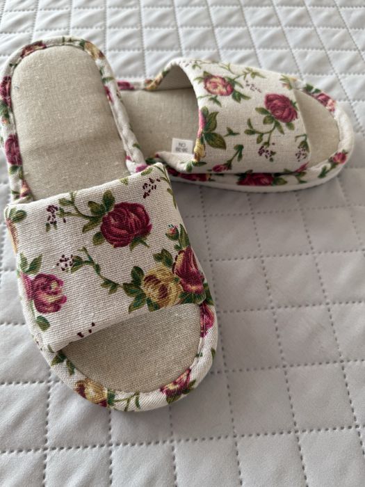 Продам летнюю обувь