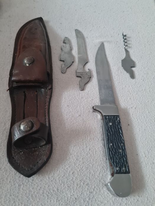 Cutit vanatoare  anii 80 fabricat la cugir