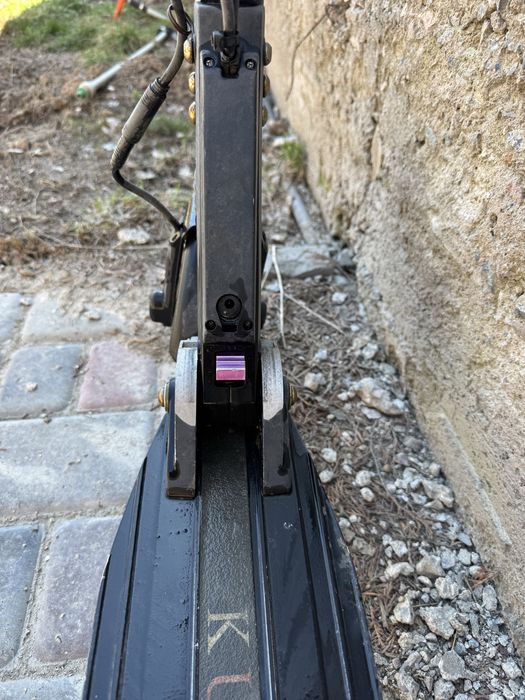 Электро самокат продам срочно