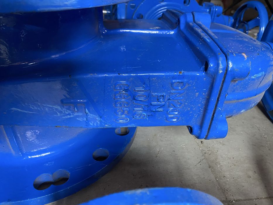 Задвижки диаметр 50,100,200