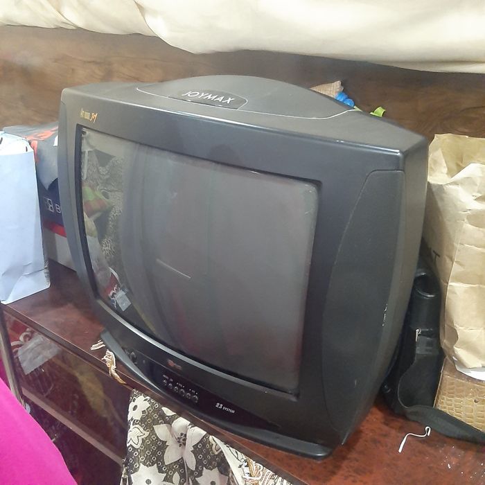 Продам телевизор