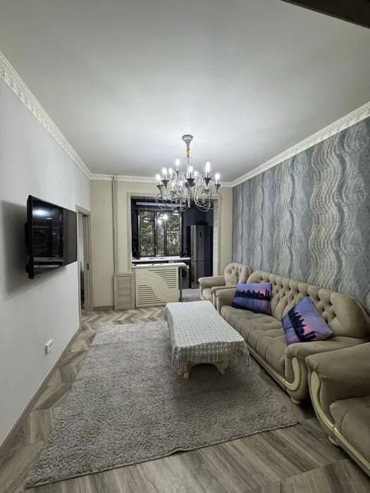 Сдаётся Чиланзар 2 2в3 комнатная.