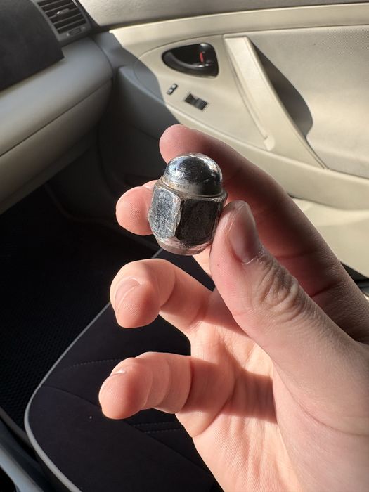 Продам комплект болтов 20шт