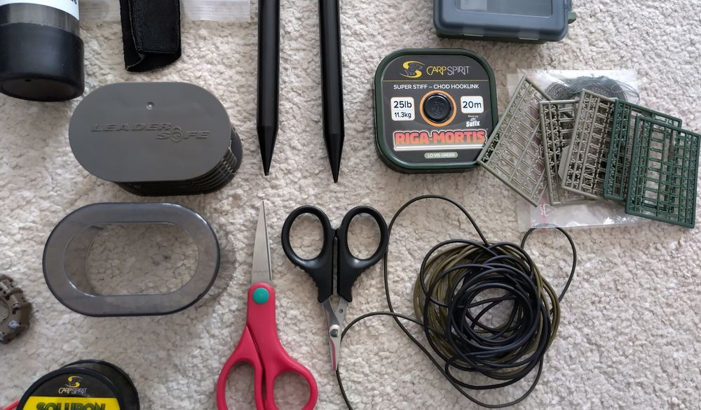 Accesorii pescuit crap, PVA, momitoare, plumbi, găleată ROK