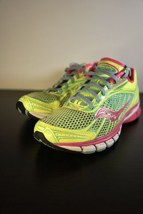 Saucony 40 дамски маратонки