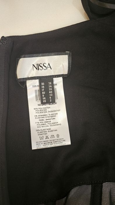 Rochie neagră Nissa
