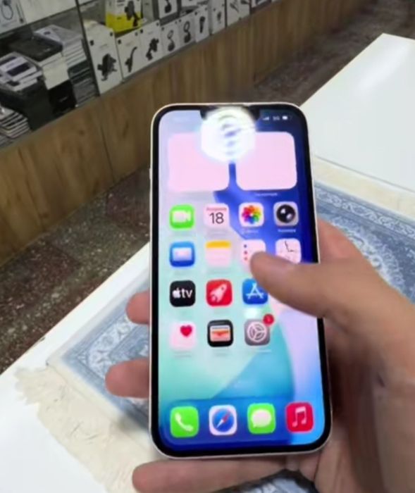 Продам iPhone 13 128gb