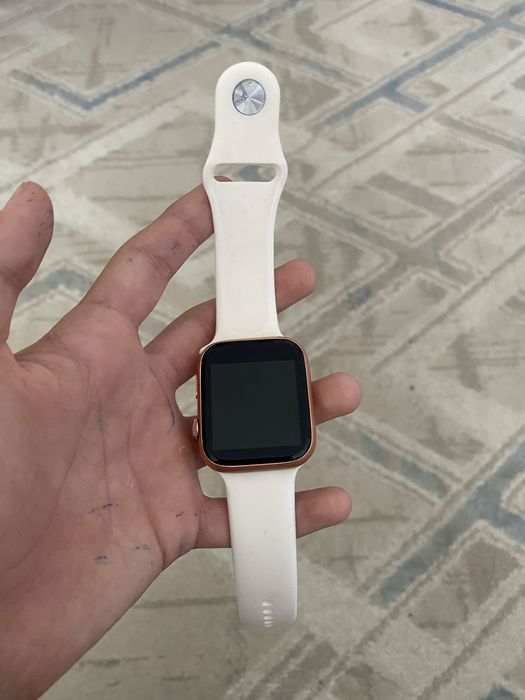 Продам Часы похожие на Apple Watch