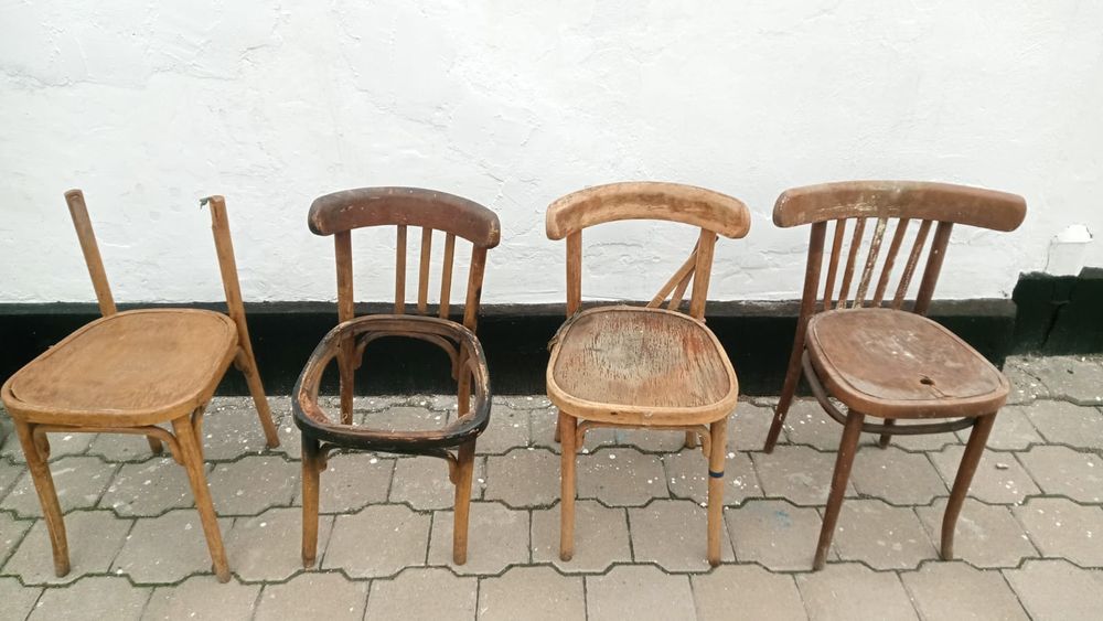 Продаются венские стулья.