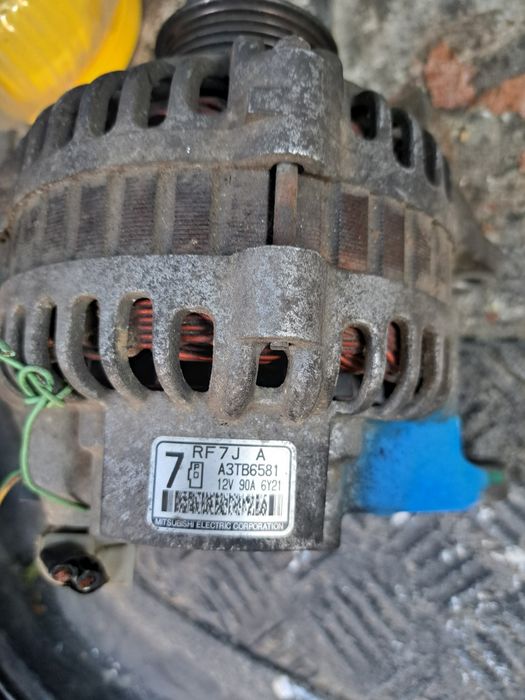 Alternator Mazda 6  2000cm diesel