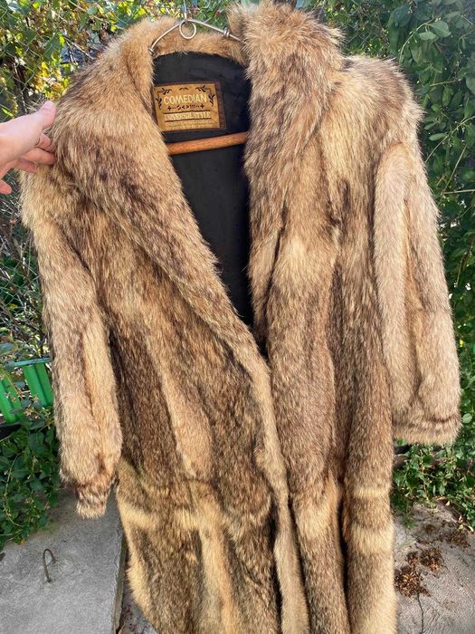 Haina de blana naturala de enot (lunga), vinted marca Comedian