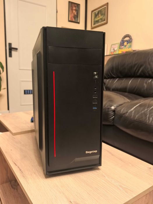 Настолен компютър ASUS , Intel I3, Quadro, 8gb ram , SSD