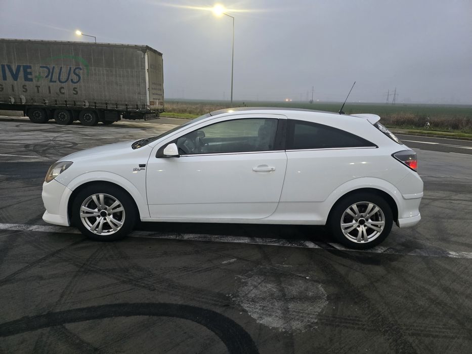 Vand/ Schimb Opel Astra H GTC 2010