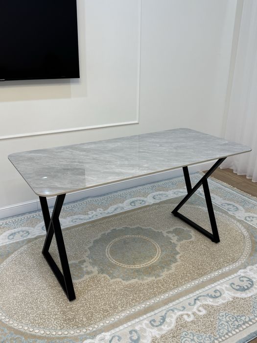 Продам стол 75*150 новый