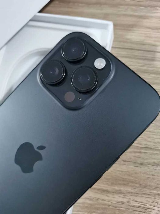 iPhone 16 pro max 256гб