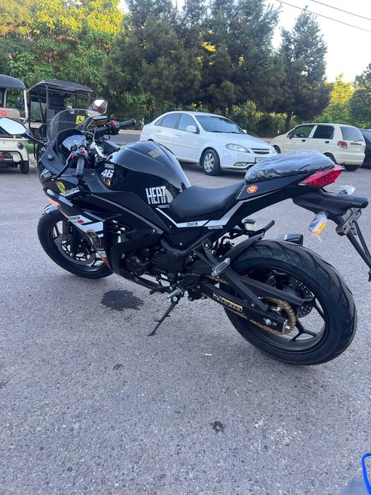 Kawasaki 400cc – Мощный спортивный мотоцикл | Рассрочка